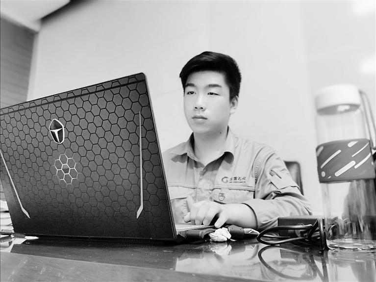 總書記的話兒記心間丨還沒(méi)畢業(yè)，工作就落實(shí)了!