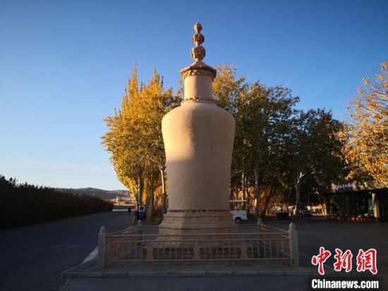 圖為2020年11月，沐浴在晨光中的莫高窟道士塔。(資料圖) 馮志軍 攝